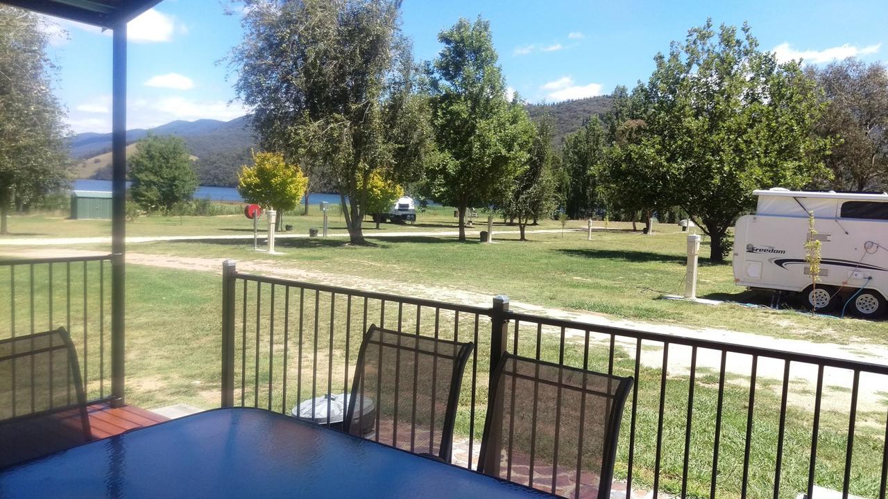 Khancoban Lakeside Caravan Park Eksteriør bilde