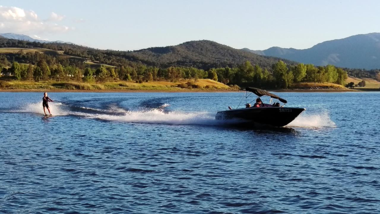 Khancoban Lakeside Caravan Park Eksteriør bilde
