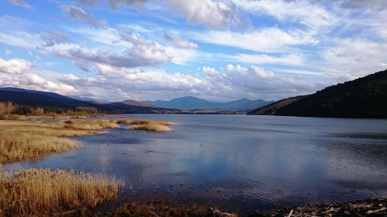 Khancoban Lakeside Caravan Park Eksteriør bilde