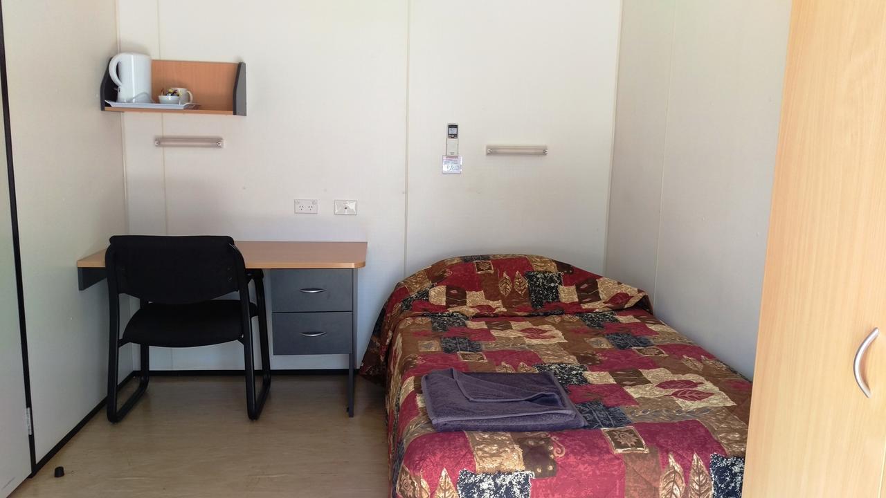 Khancoban Lakeside Caravan Park Rom bilde